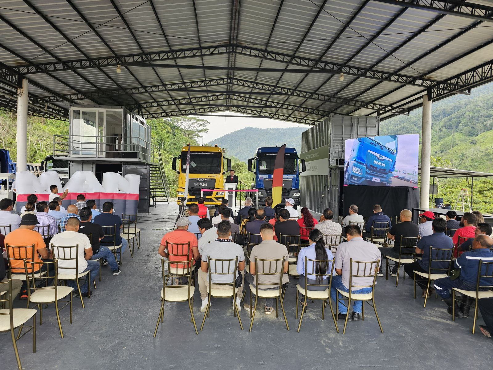 Lanzamiento del primer Taller de MAN en Zamora Chinchipe 03 - MAN Camiones Ecuador