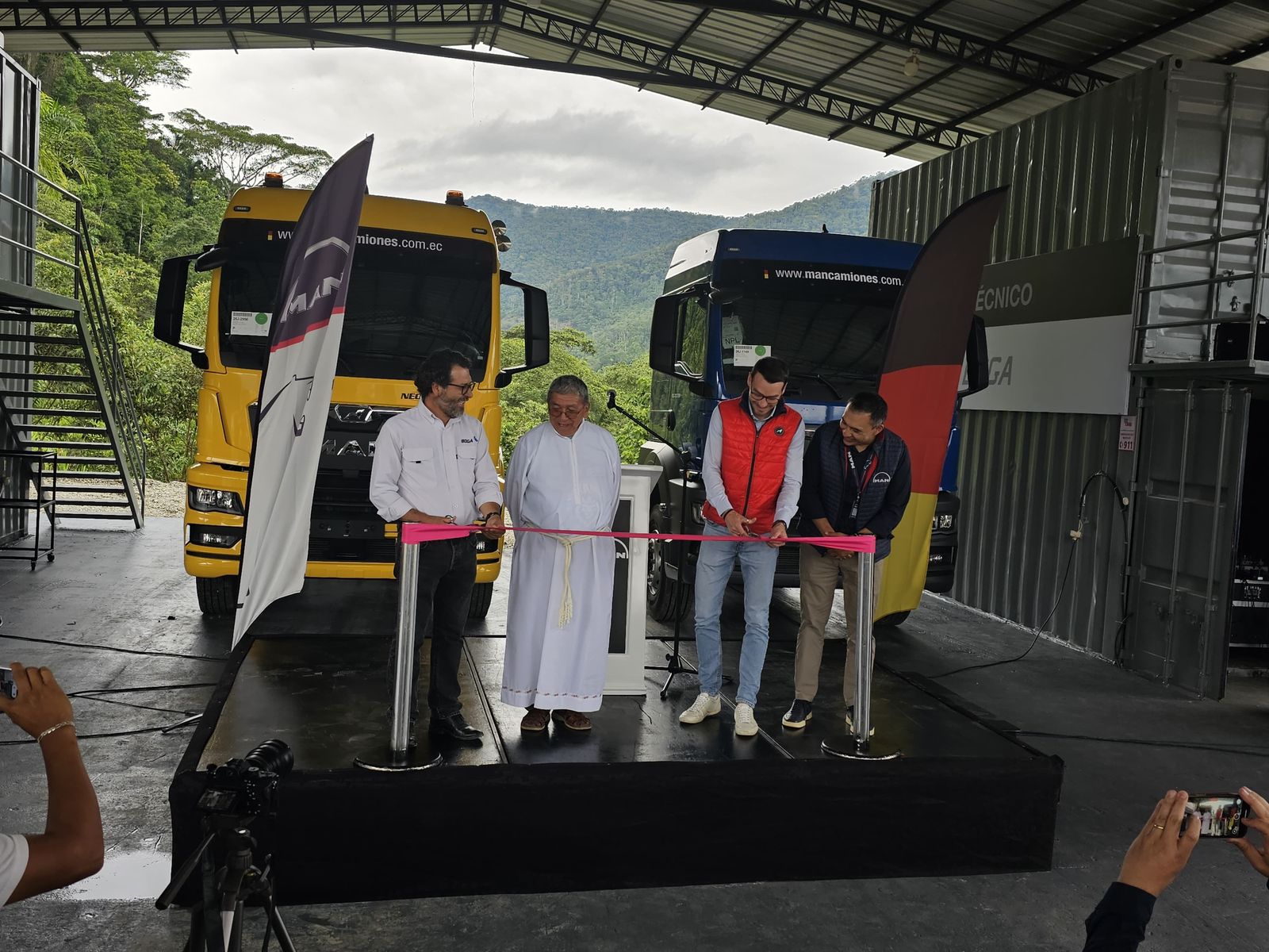 Lanzamiento del primer Taller de MAN en Zamora Chinchipe 05 - MAN Camiones Ecuador